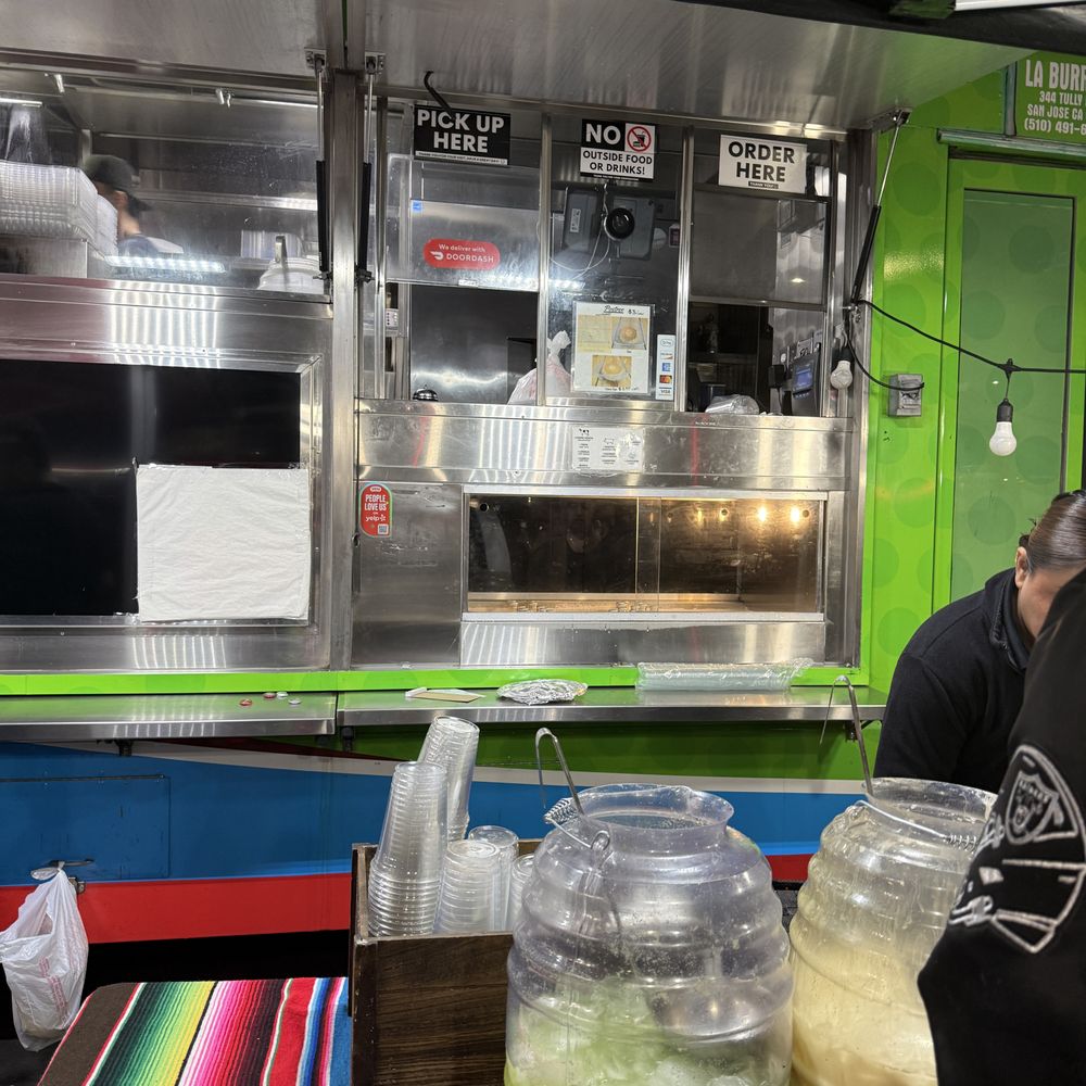La Burrita - Taco truck - Food Trucks Near Me - San Jose, California La Burrita - Taco truck - Food Trucks Near Me - San Jose, California