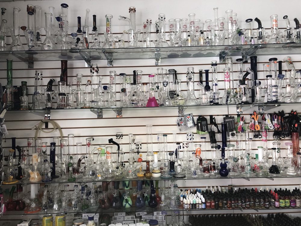 BULA SMOKE SHOP & MORE Updated September 2024 11 Photos & 13