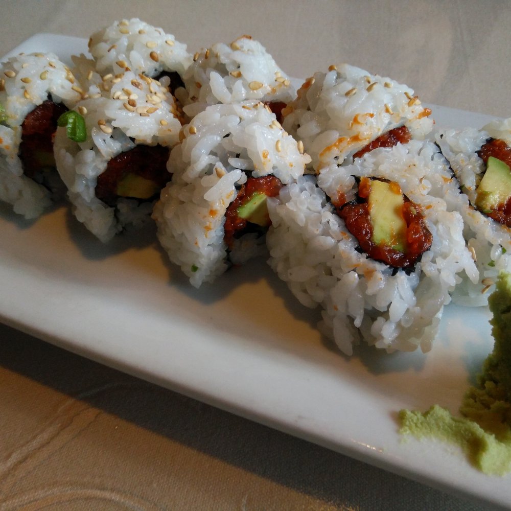 Ichiban Japanese & Sushi Restaurant - 8 piece spicy tuna roll - Japanese Near Me - Brea, California