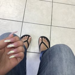 Nina Nails - Loveee it here . Takes time for everything to be done but it's worth it