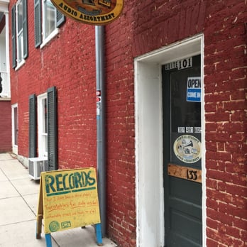 Admiral Analog's - Vinyl Records Near Me - Shepherdstown, West Virginia Admiral Analog's - Vinyl Records Near Me - Shepherdstown, West Virginia