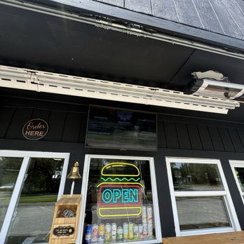 Backwoods Burger Shack - Burgers Near Me - Gorham, Maine Backwoods Burger Shack - Burgers Near Me - Gorham, Maine
