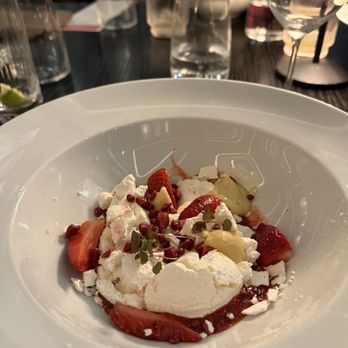 Metropolis - strawberries and cream - American Near Me - New York, New York