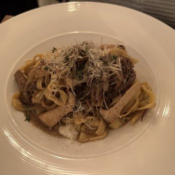 Pêche Restaurant - Oxtail and mushroom with hand-cut pasta - New American Near Me - Palisade, Colorado