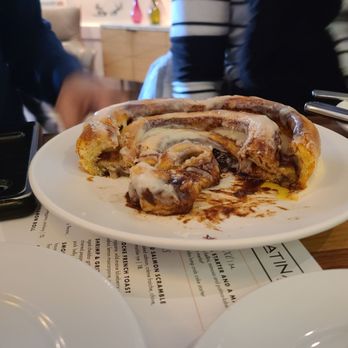 Patina 250 - Pumpkin Spice Cinnamon Roll - New American Near Me - Buffalo, New York