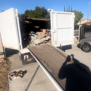 DeClutterXperts - Junk Removal & Hauling Near Me DeClutterXperts - Junk Removal & Hauling Near Me