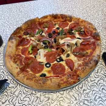 Bubba's 33 - 33 Pizza - American Near Me - Elkhart, Indiana