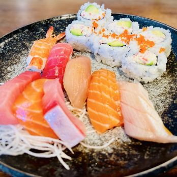 Okini Sushi - Nigiri lunch special with California roll. Get a good beer to go along with this great meal - Japanese Near Me - Pleasant Hill, California