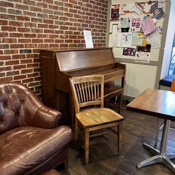 St Elmo's Coffee Pub - Coffee & Tea Near Me - Alexandria, Virginia St Elmo's Coffee Pub - Coffee & Tea Near Me - Alexandria, Virginia