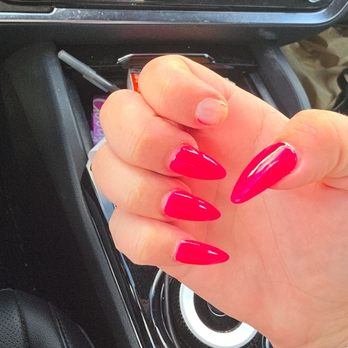 U Need Nails - A nail came off - Nail Salons Near Me - South Gate, California