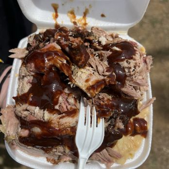 Hinson’s Creations - BBQ Mac Stack - Food Trucks Near Me Hinson’s Creations - BBQ Mac Stack - Food Trucks Near Me