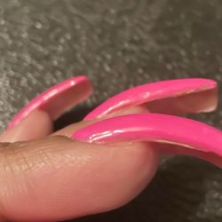 Dixie Nails & Spa - Unfinished paint job