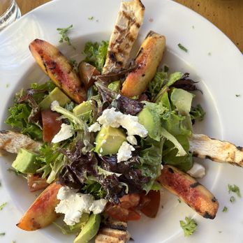 Shelby's - Grilled chicken salad - New American Near Me - Orinda, California