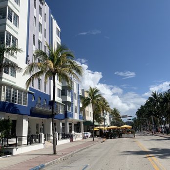 Ocean Drive - Beautiful collection of Art Deco architecture - Landmarks & Historical Buildings Near Me - Miami Beach, Florida Ocean Drive - Beautiful collection of Art Deco architecture - Landmarks & Historical Buildings Near Me - Miami Beach, Florida