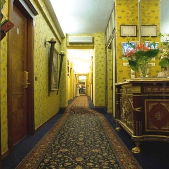 Ave Roma - Photo courtesy of www.residenza-averoma.it - Bed & Breakfast Near Me - Rome, RM