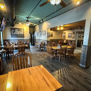 Cutthroat Tavern - Main Dining Room - Burgers Near Me - Markleeville, California