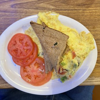 Calico County Restaurant - Veggie omelette, Sliced Tomatoes, dry whole wheat toast - Breakfast & Brunch Near Me - Amarillo, Texas
