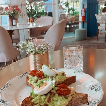 Little Hen - Avocado toast - Breakfast & Brunch Near Me - Miami, Florida Little Hen - Avocado toast - Breakfast & Brunch Near Me - Miami, Florida