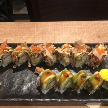 Tom Sushi - Caterpillar and dragon roll - Sushi Bars Near Me - Vancouver, British Columbia