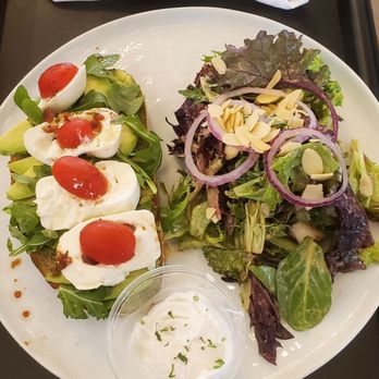 Cafe Hesed - Avocado Toast and side salad. - Cafes Near Me - Little Ferry, New Jersey