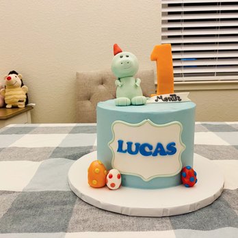 Lavender Bakery & Cafe' - Dinosaur cake - Cafes Near Me - Berkeley, California
