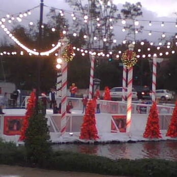 The Lakes - SkatingRink - Shopping Centers Near Me - Thousand Oaks, California