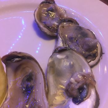Captain Jim's Seafood Buffet - Raw oysters - Seafood Near Me - Pigeon Forge, Tennessee
