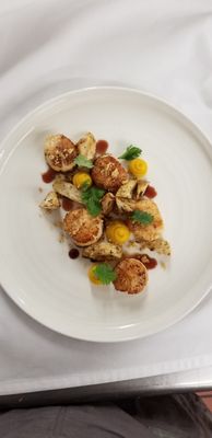 Eli's Tavern by null