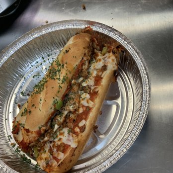 Roscoe & Sons' Pizza - hot dog in a tin - Pizza Near Me - Princeton, Indiana Roscoe & Sons' Pizza - hot dog in a tin - Pizza Near Me - Princeton, Indiana