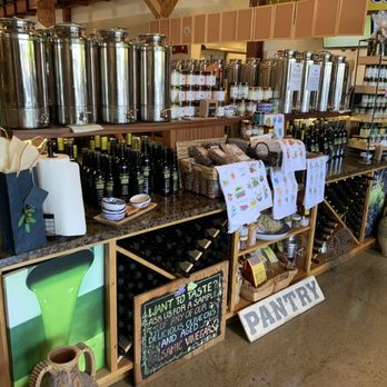 Amphora Nueva - Castro Valley - Outside (8/5/23) - Olive Oil Near Me - Castro Valley, California Amphora Nueva - Castro Valley - Outside (8/5/23) - Olive Oil Near Me - Castro Valley, California