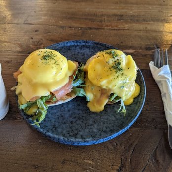 Aroma Craft Coffee - Salmon benedict - Coffee Roasteries Near Me - Walnut, California