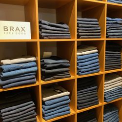 Ventresca - Denim and casual pants in a variety of fits