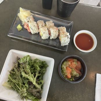 Tanuki - Spicy Tuna Roll - Sushi Bars Near Me - San Diego, California Tanuki - Spicy Tuna Roll - Sushi Bars Near Me - San Diego, California