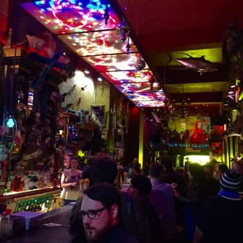 Cafe Van Kleef - All sorts of random things.  Good bar to catch up with the tables in the back. - Jazz & Blues Near Me - Oakland, California
