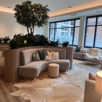 milk + honey | Gold Coast - Waiting room - Day Spas Near Me - Chicago, Illinois milk + honey | Gold Coast - Waiting room - Day Spas Near Me - Chicago, Illinois