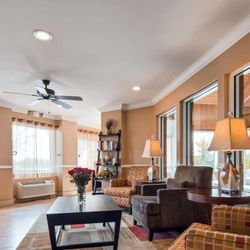 Best Western Plus Corning Inn - Lobby