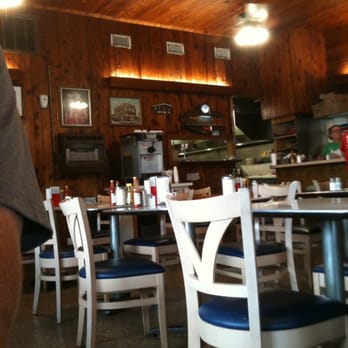 Paul's Cafe - Breakfast & Brunch Near Me - Ponchatoula, Louisiana