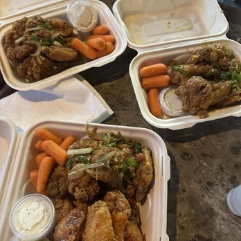 Burnett's Pub - Top 2 Boxes: Lemon Pepper Bottom Box: Lemon Pepper and Thai Sweet Chili - Vietnamese Near Me - Renton, Washington Burnett's Pub - Top 2 Boxes: Lemon Pepper Bottom Box: Lemon Pepper and Thai Sweet Chili - Vietnamese Near Me - Renton, Washington