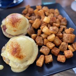 The Nook - Eggs Benedict