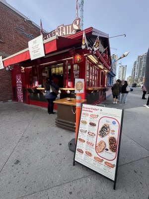 BeaverTails- Queues de Castor (Byward Market) by null