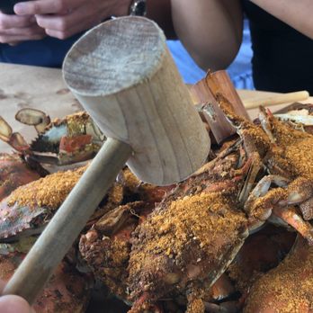 Cantler's Riverside - Seafood Near Me - Annapolis, Maryland
