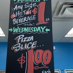 Hy-Vee Fast & Fresh - Only store left to do this
