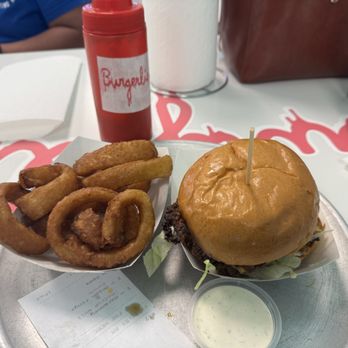 Burgerlicious - Burgers Near Me - Lewisville, Texas