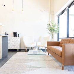 Adriana Hill Salon - Lobby