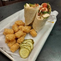 Billy's Rockford Bar - Rockford Wrap with tater tots