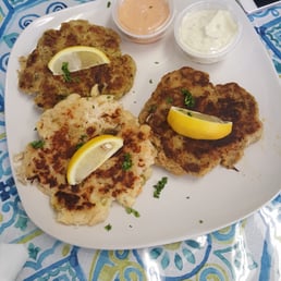 Crab cakes-Southern, New England, and Traditional styles Crab cakes-Southern, New England, and Traditional styles