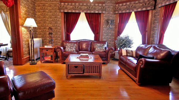 1897 Beekman House Bed and Breakfast by null