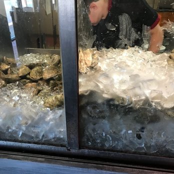 Bunky's Raw Bar & Grill - Sports Bars Near Me - Indialantic, Florida