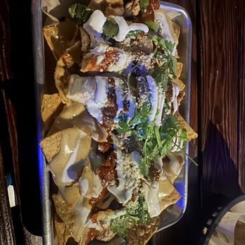 Kings Row Gastropub - Chicken Nachos - Gastropubs Near Me - Pasadena, California