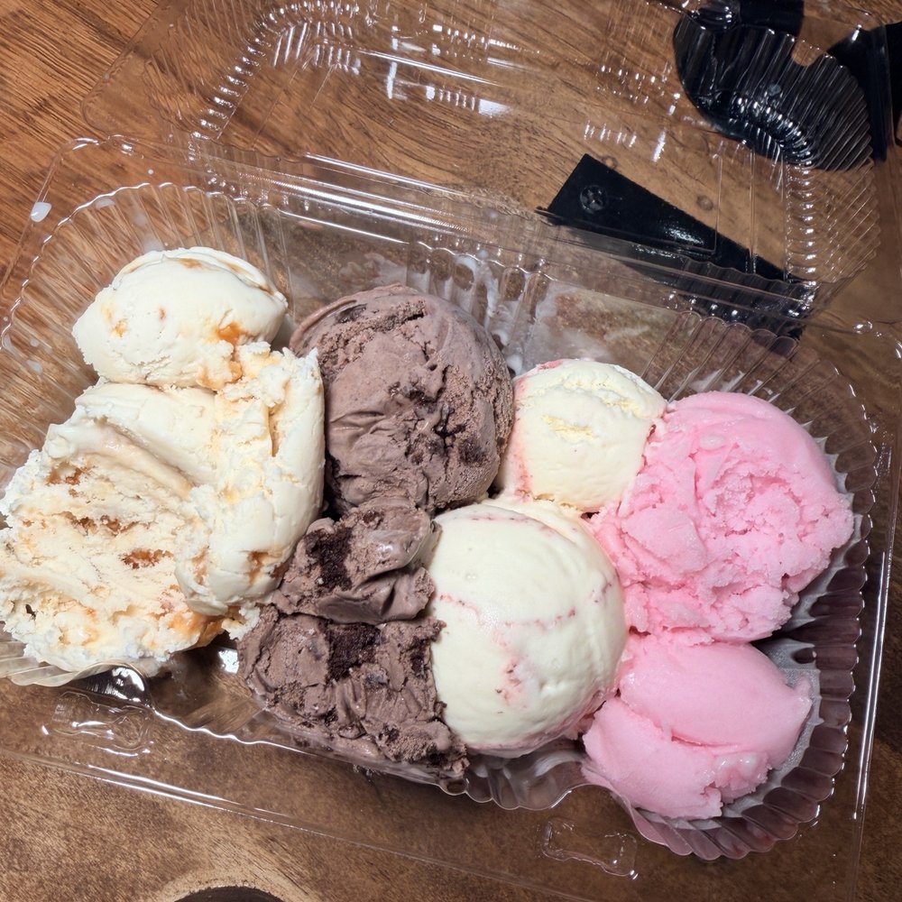 Brooker's Founding Flavors - Ice Cream & Frozen Yogurt Near Me - Chandler, Arizona